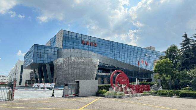 家头部企业打响餐饮零售化升级战PG麻将胡了餐厅味道进家庭这三(图4)